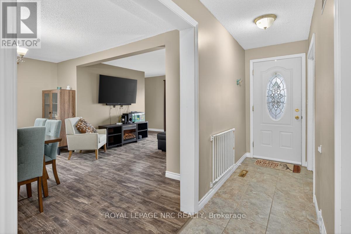 56 Santone Avenue, Welland, Ontario  L3C 2J4 - Photo 31 - X12469809