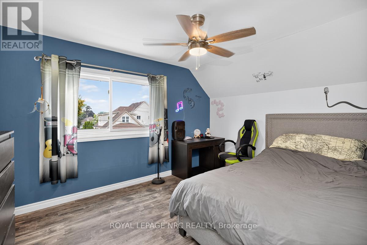 56 Santone Avenue, Welland, Ontario  L3C 2J4 - Photo 32 - X12469809