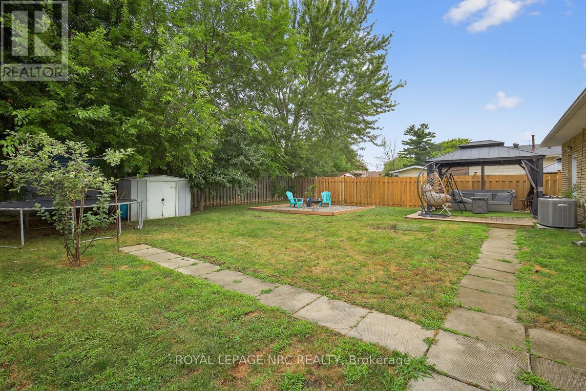 56 Santone Avenue, Welland, Ontario  L3C 2J4 - Photo 41 - X12469809