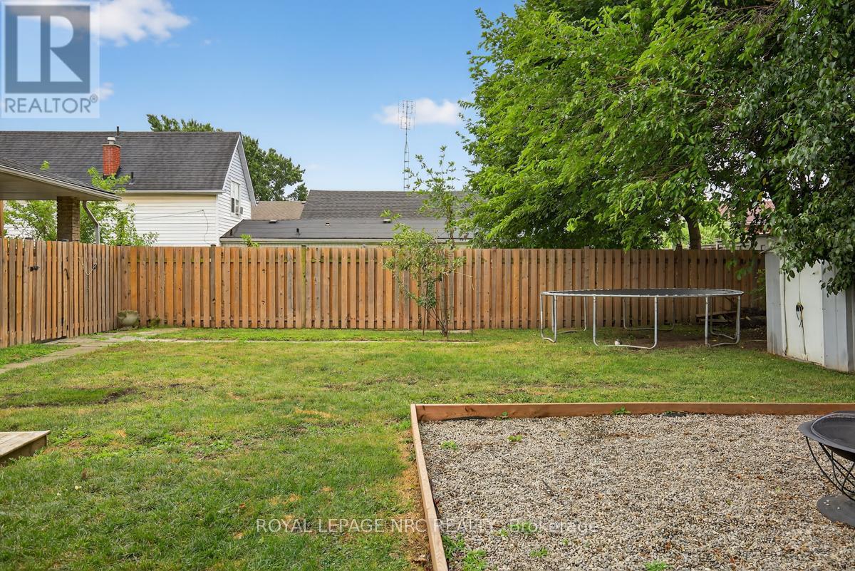 56 Santone Avenue, Welland, Ontario  L3C 2J4 - Photo 43 - X12469809