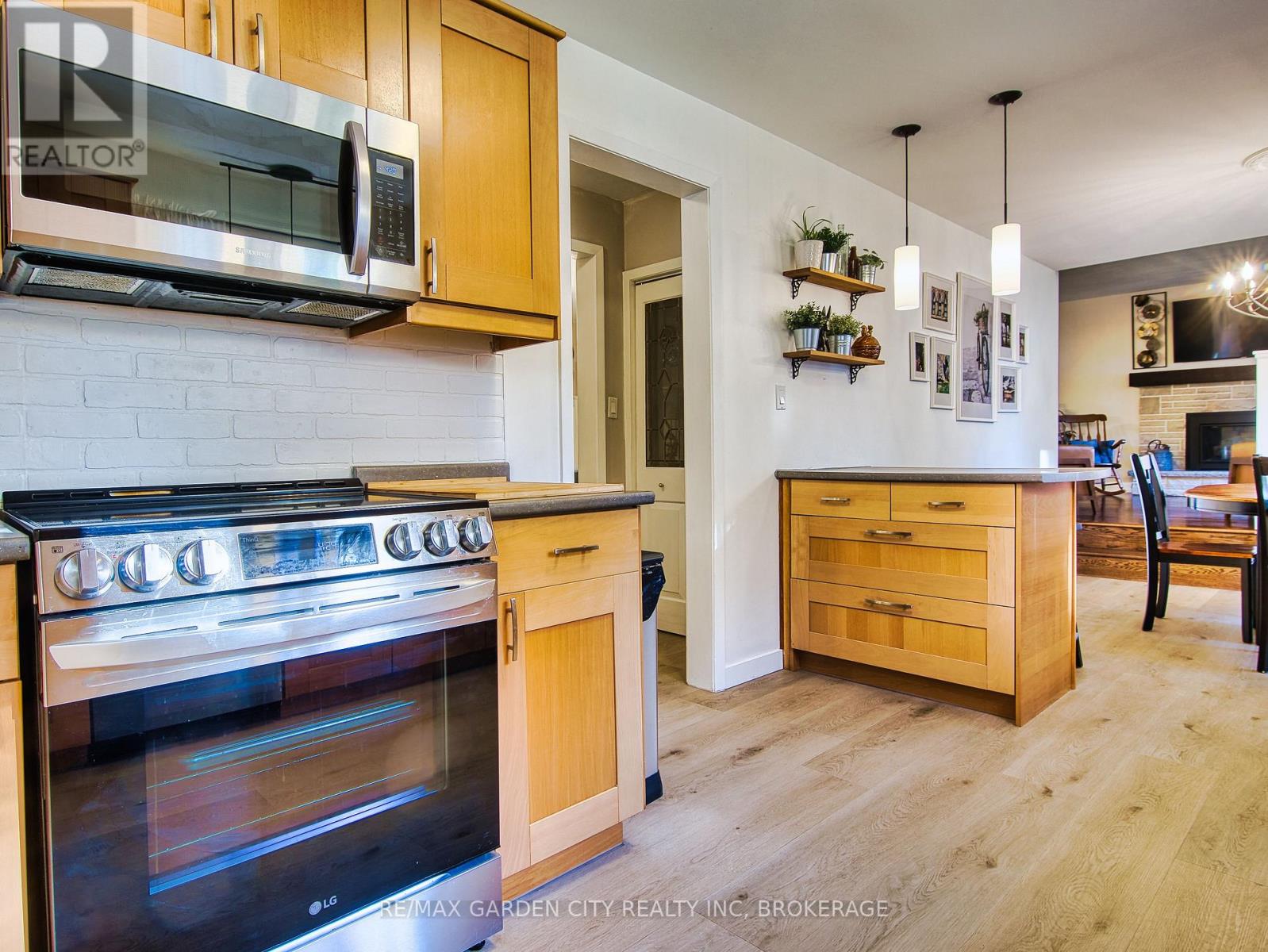 3563 Harvard Avenue, Niagara Falls, Ontario  L2J 3C6 - Photo 18 - X12469857