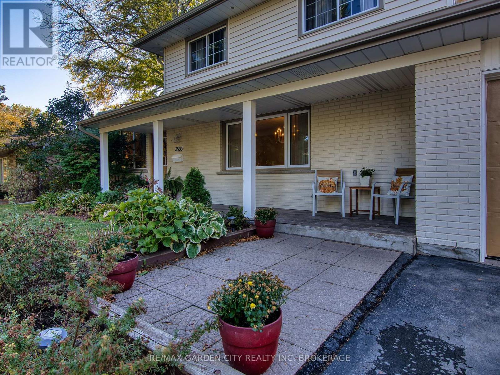 3563 Harvard Avenue, Niagara Falls, Ontario  L2J 3C6 - Photo 5 - X12469857