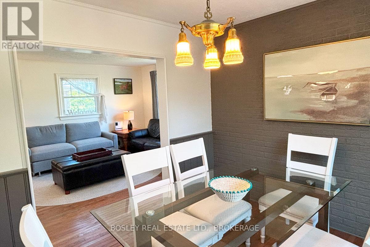 330 Mary Street, Niagara-On-The-Lake, Ontario  L0S 1J0 - Photo 6 - X12469934