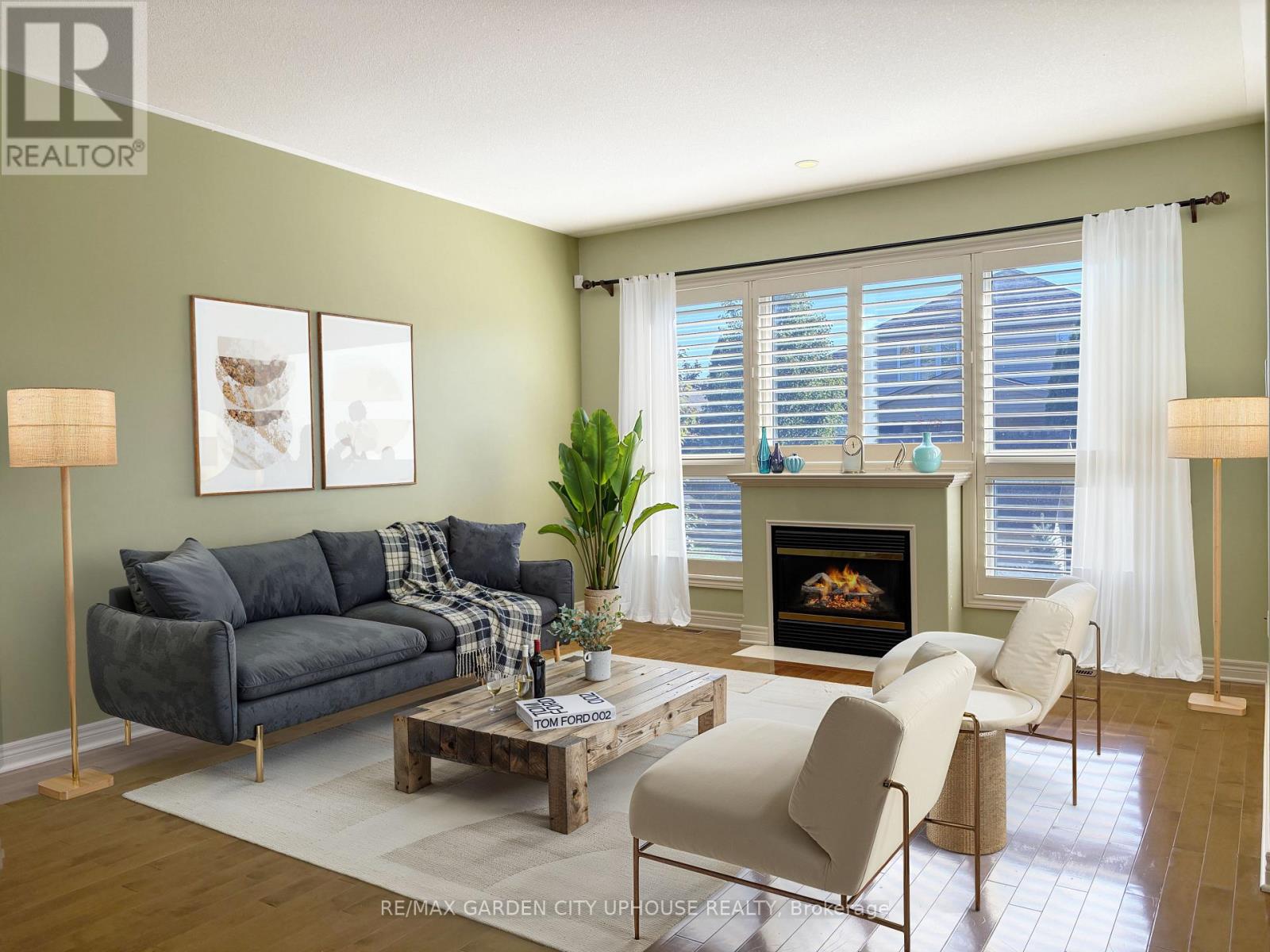 132 Loretta Drive, Niagara-On-The-Lake, Ontario  L0S 1T0 - Photo 4 - X12470071