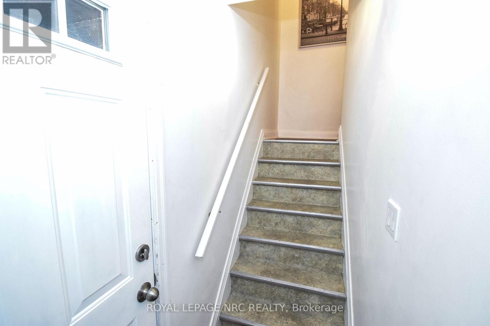 5367 Kitchener Street, Niagara Falls, Ontario  L2G 1B6 - Photo 27 - X12470099