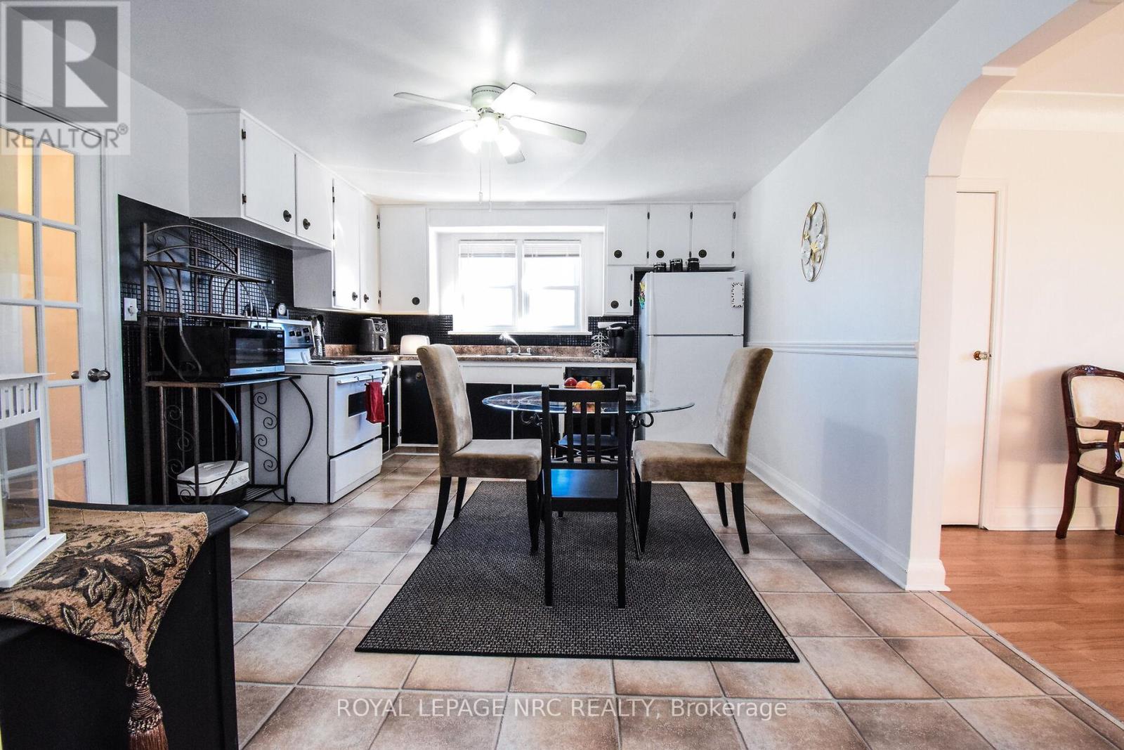 5367 Kitchener Street, Niagara Falls, Ontario  L2G 1B6 - Photo 30 - X12470099