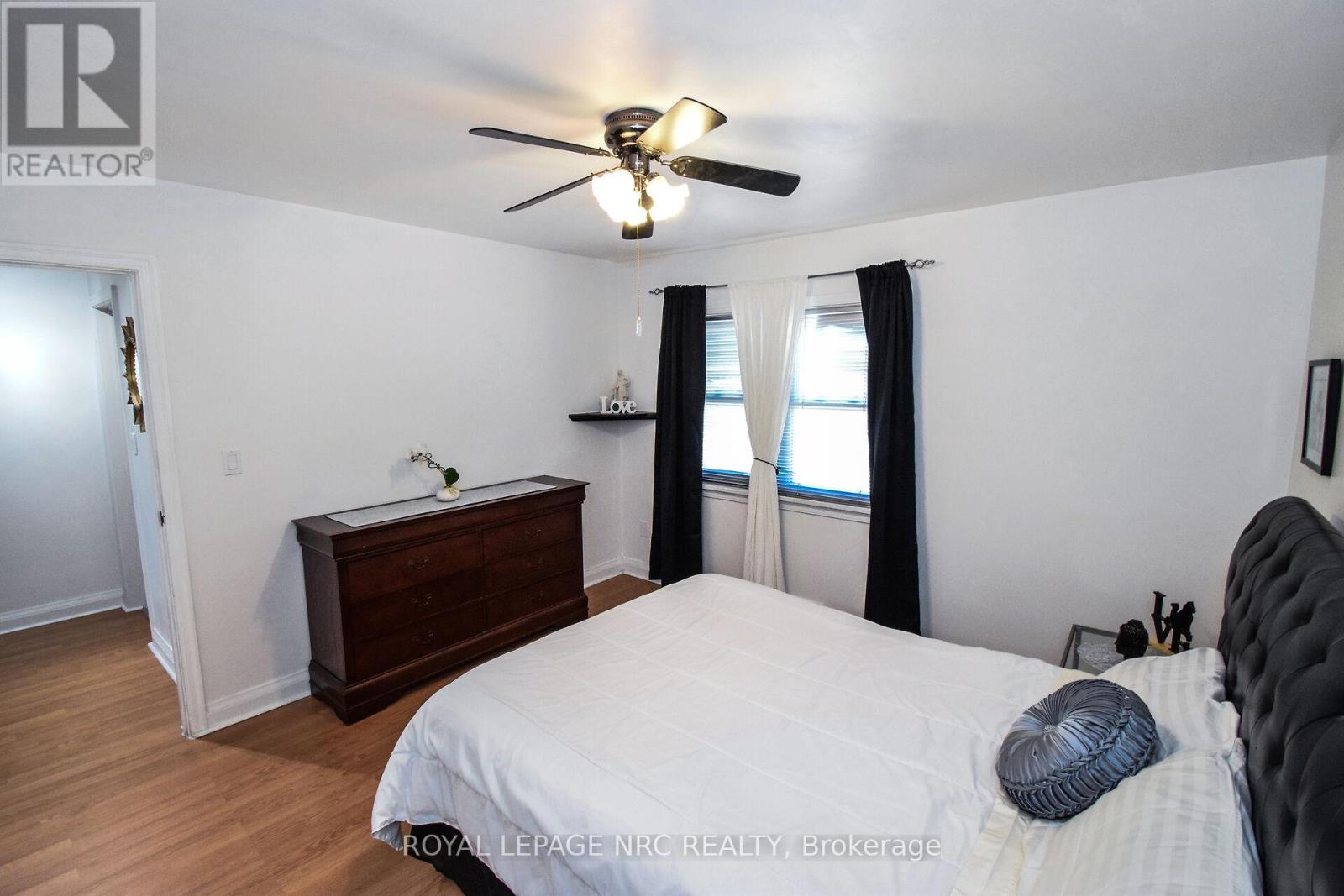 5367 Kitchener Street, Niagara Falls, Ontario  L2G 1B6 - Photo 38 - X12470099