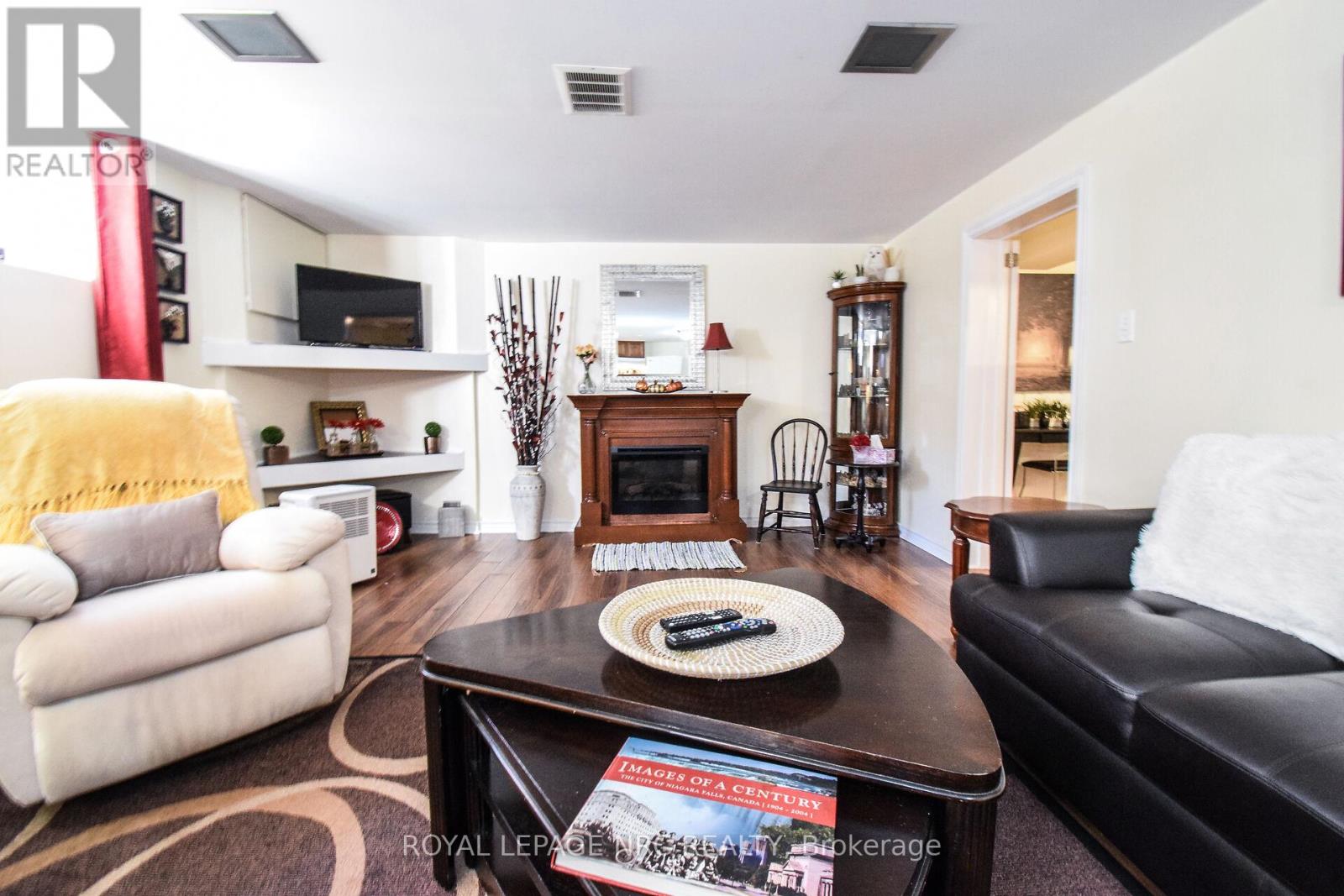 5367 Kitchener Street, Niagara Falls, Ontario  L2G 1B6 - Photo 44 - X12470099