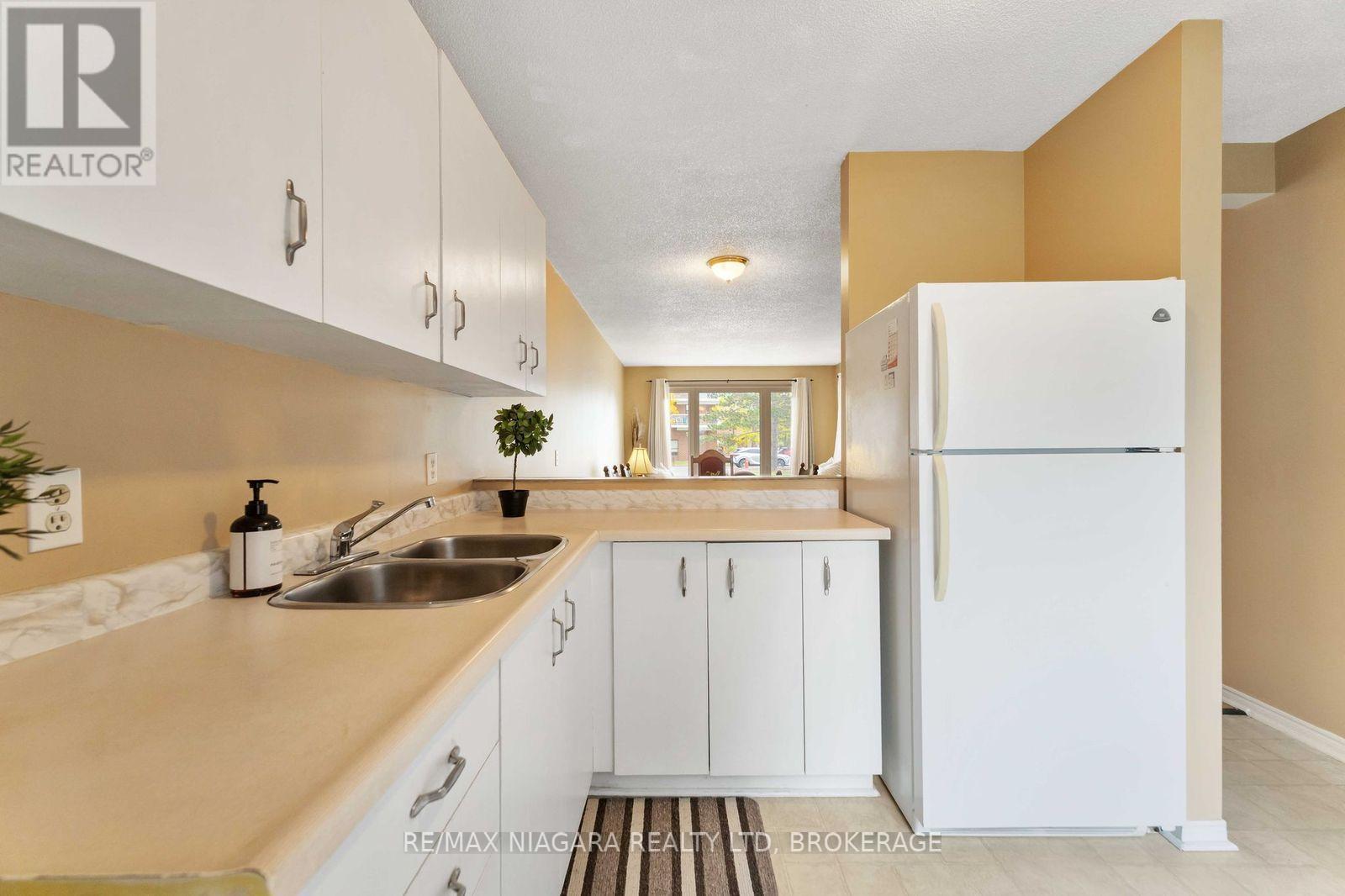 7 - 35 Nova Crescent, Welland, Ontario  L3C 6P8 - Photo 19 - X12470199