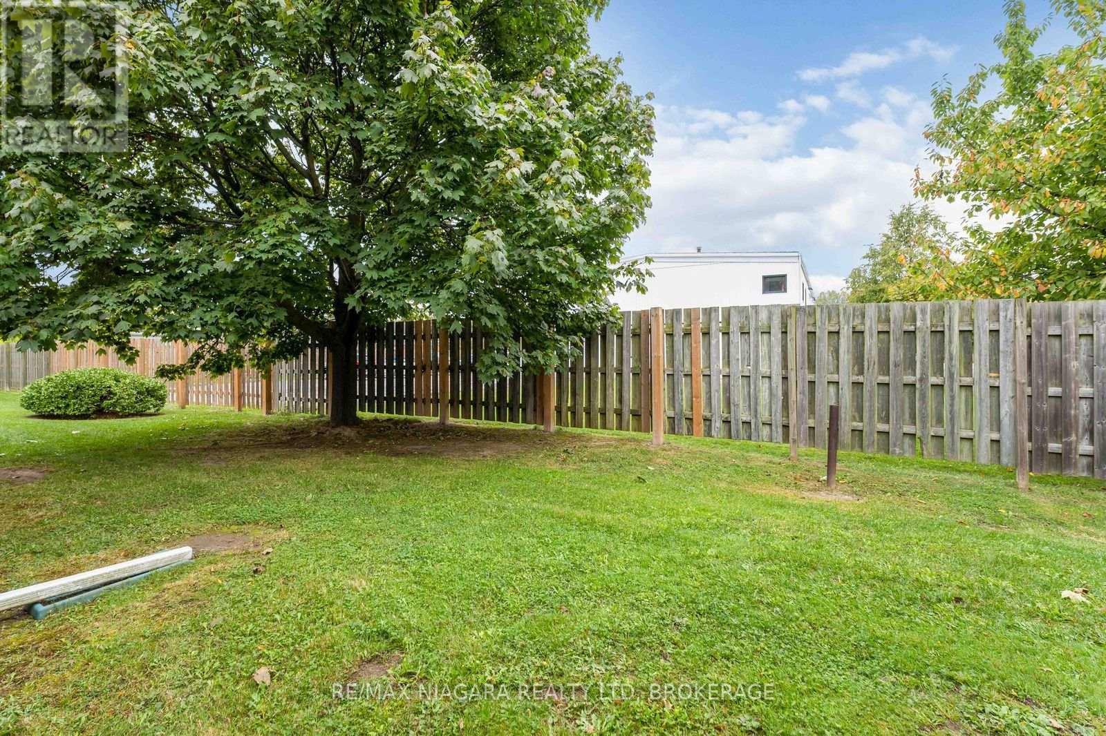 7 - 35 Nova Crescent, Welland, Ontario  L3C 6P8 - Photo 26 - X12470199