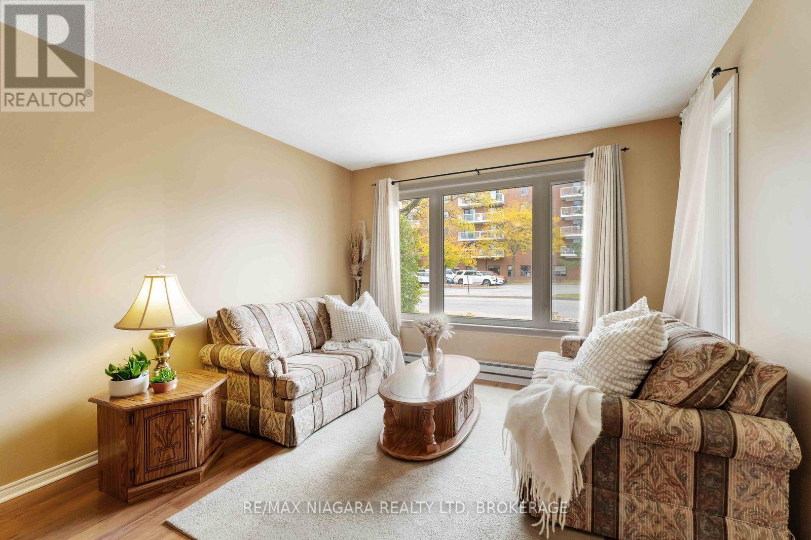 7 - 35 Nova Crescent, Welland, Ontario  L3C 6P8 - Photo 7 - X12470199