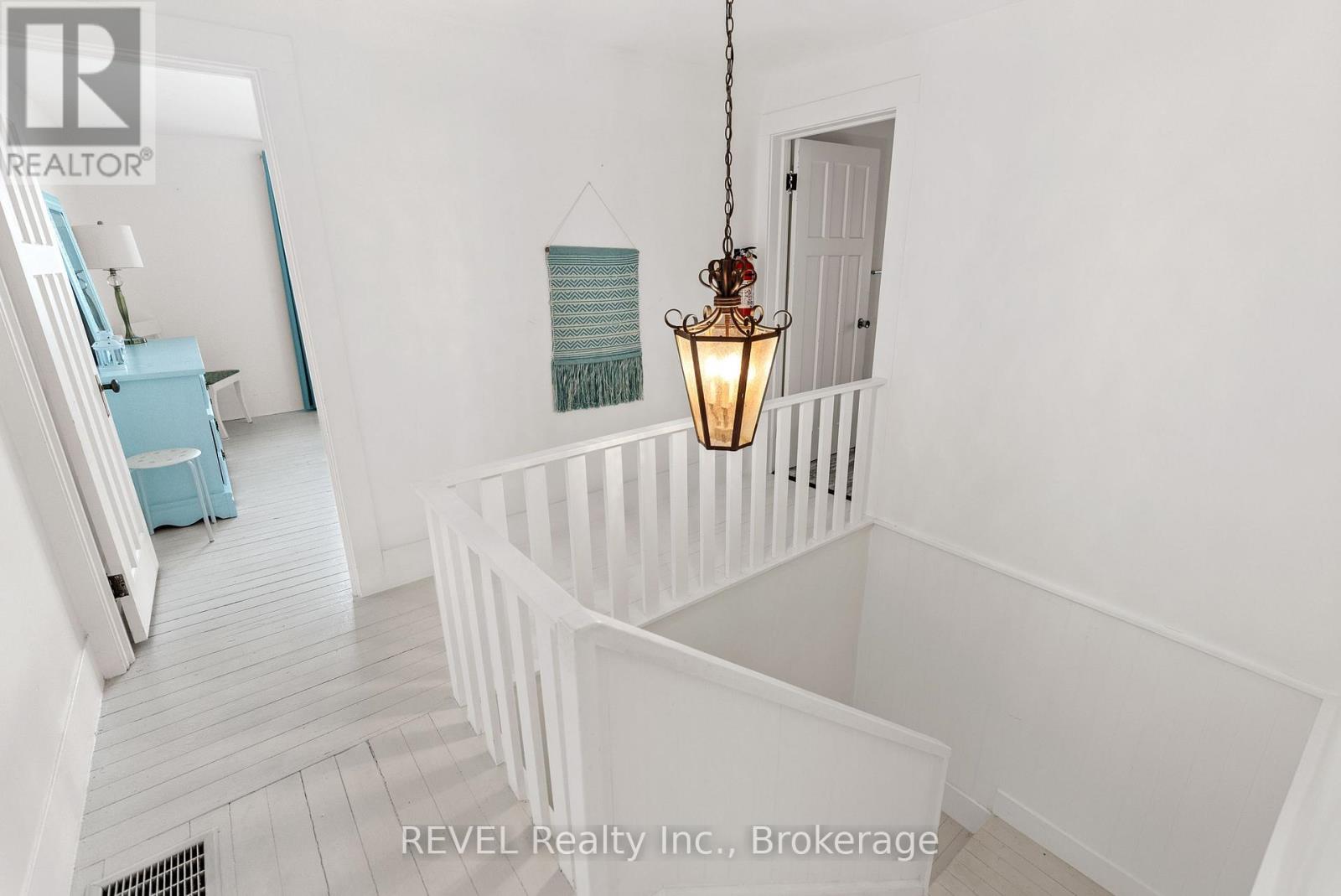 3819 Terrace Lane, Fort Erie, Ontario  L0S 1B0 - Photo 21 - X12472347