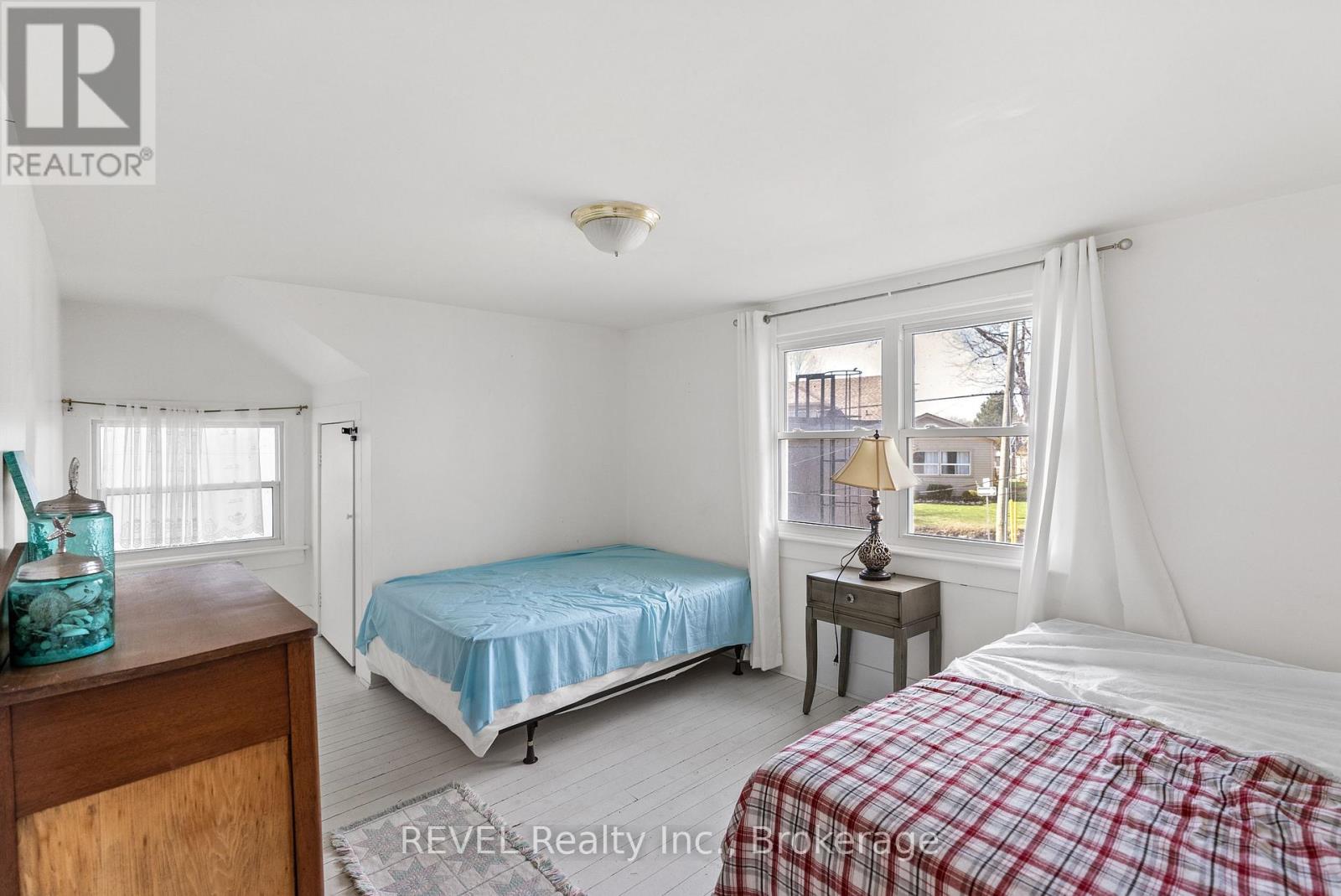 3819 Terrace Lane, Fort Erie, Ontario  L0S 1B0 - Photo 23 - X12472347