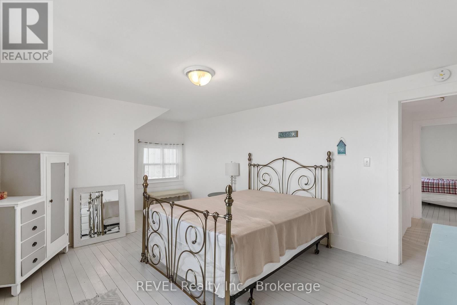 3819 Terrace Lane, Fort Erie, Ontario  L0S 1B0 - Photo 27 - X12472347