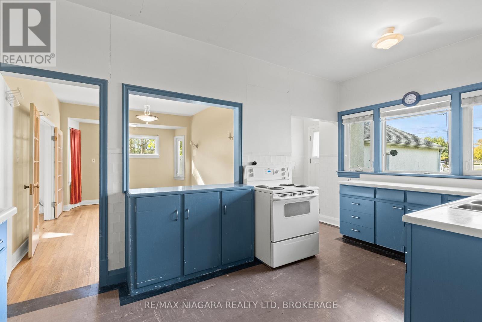 87 Fitch Street, Welland, Ontario  L3C 4V3 - Photo 9 - X12473584