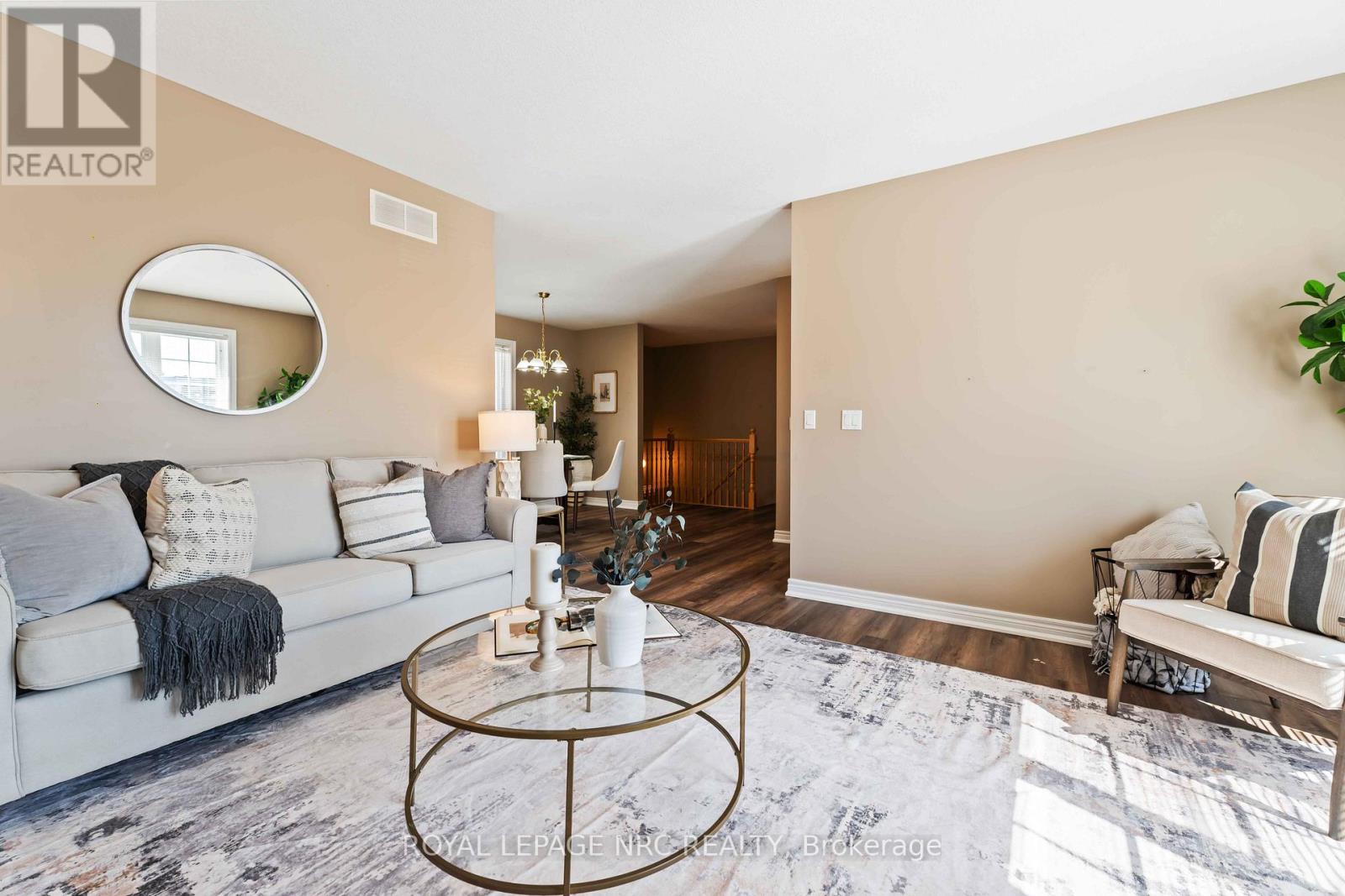 3900 Rainbow Lane, Lincoln, Ontario  L0R 2C0 - Photo 6 - X12474018