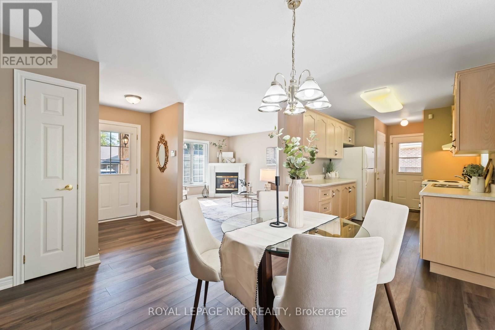 3900 Rainbow Lane, Lincoln, Ontario  L0R 2C0 - Photo 7 - X12474018