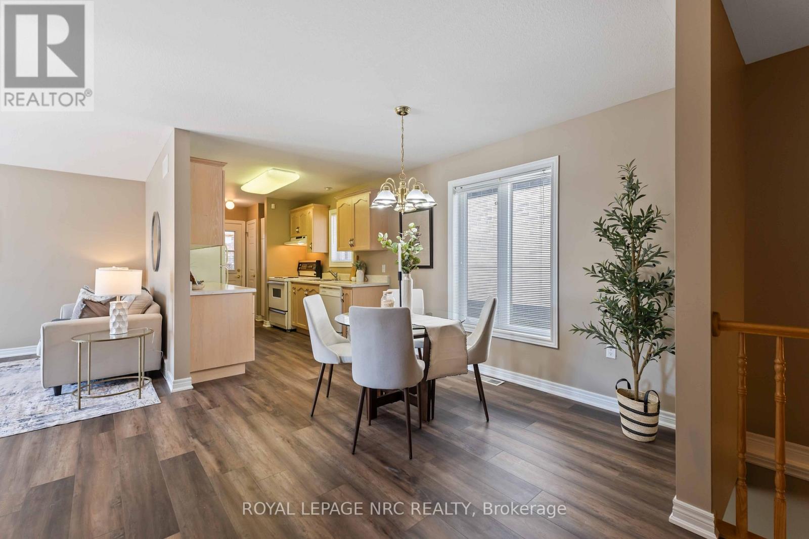 3900 Rainbow Lane, Lincoln, Ontario  L0R 2C0 - Photo 8 - X12474018