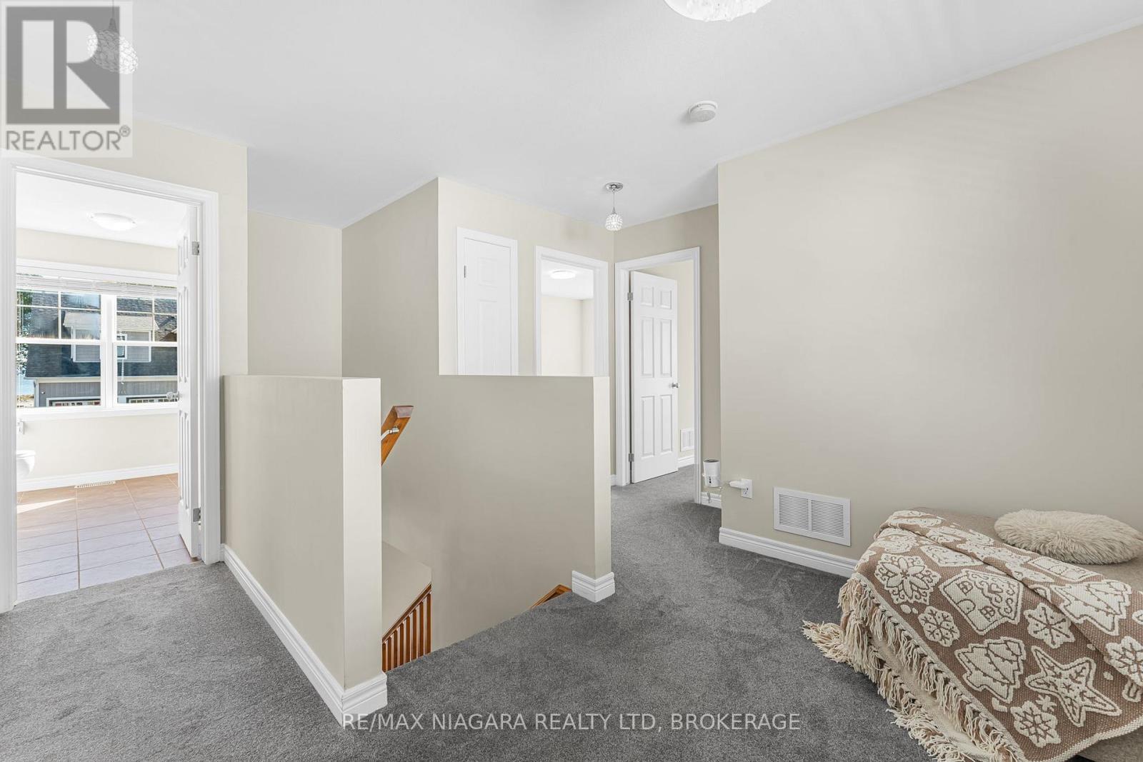 750 Lakeshore Road, Fort Erie, Ontario  L2A 0B4 - Photo 14 - X12474162