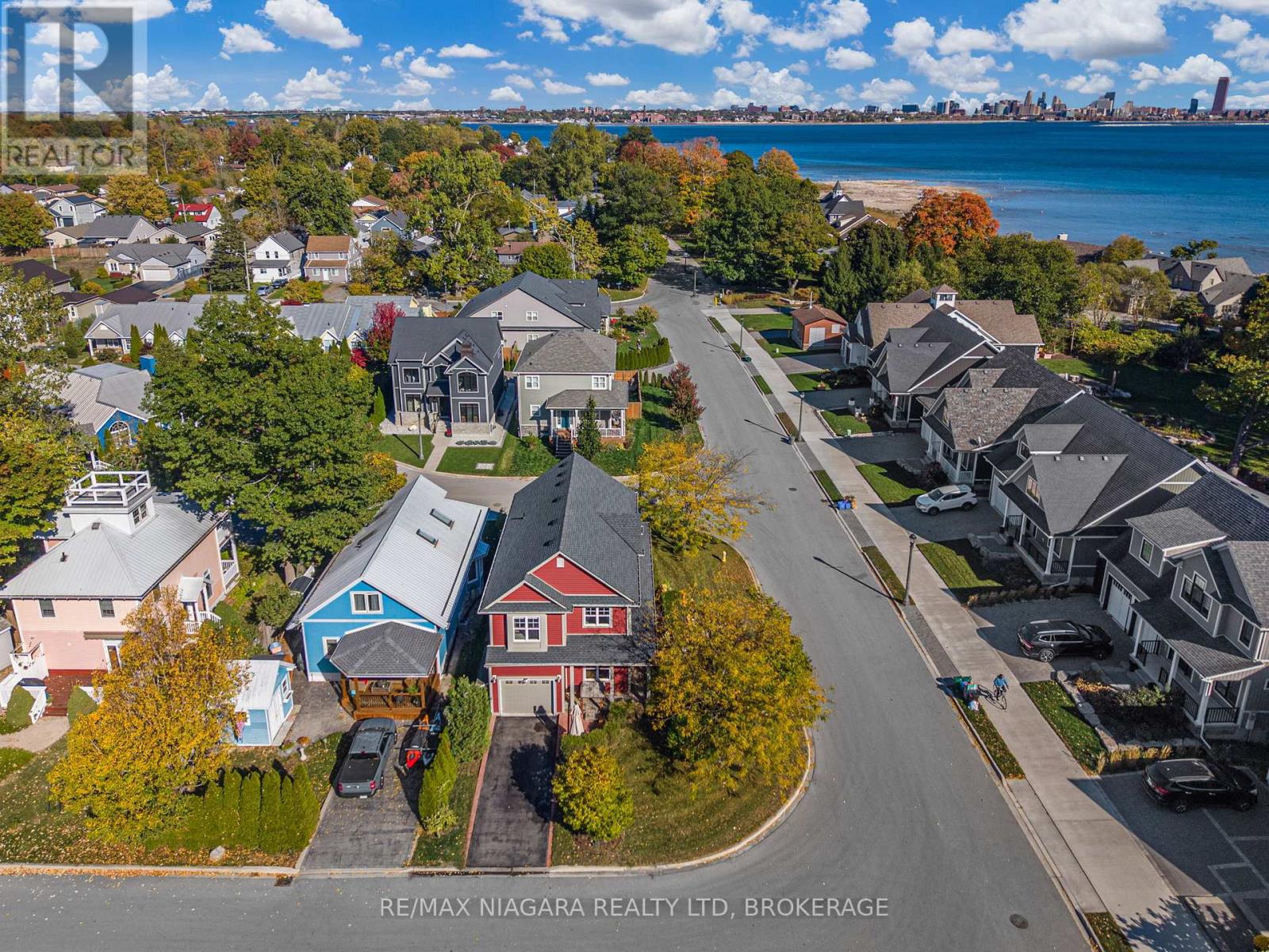 750 Lakeshore Road, Fort Erie, Ontario  L2A 0B4 - Photo 30 - X12474162