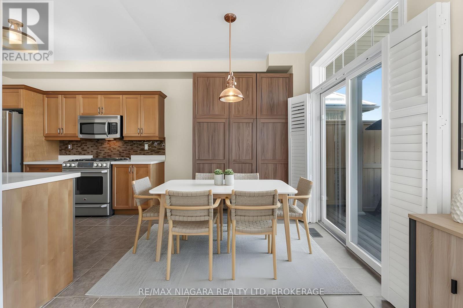 750 Lakeshore Road, Fort Erie, Ontario  L2A 0B4 - Photo 7 - X12474162