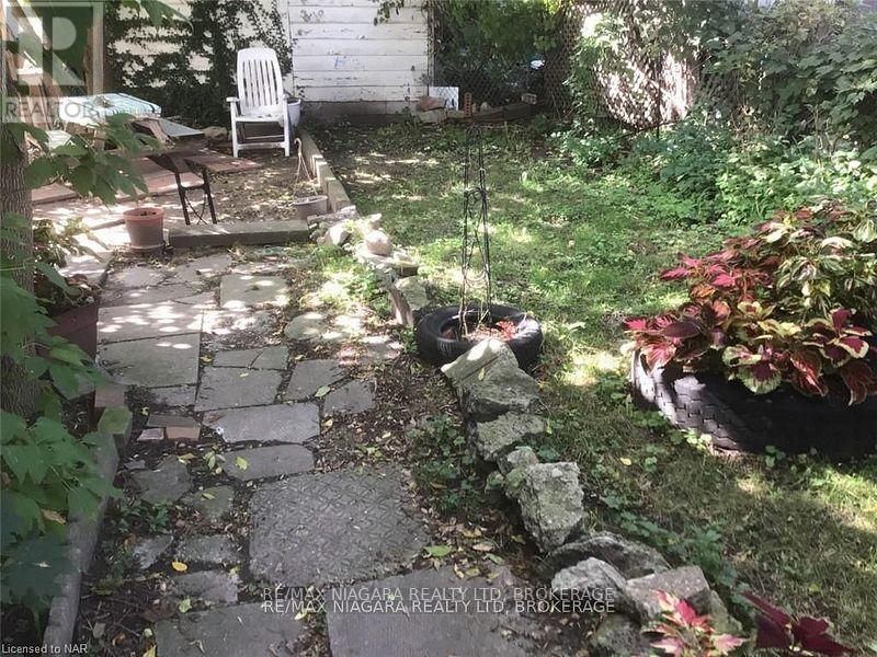 4541 Crysler Avenue, Niagara Falls, Ontario  L2E 3V5 - Photo 8 - X12475502