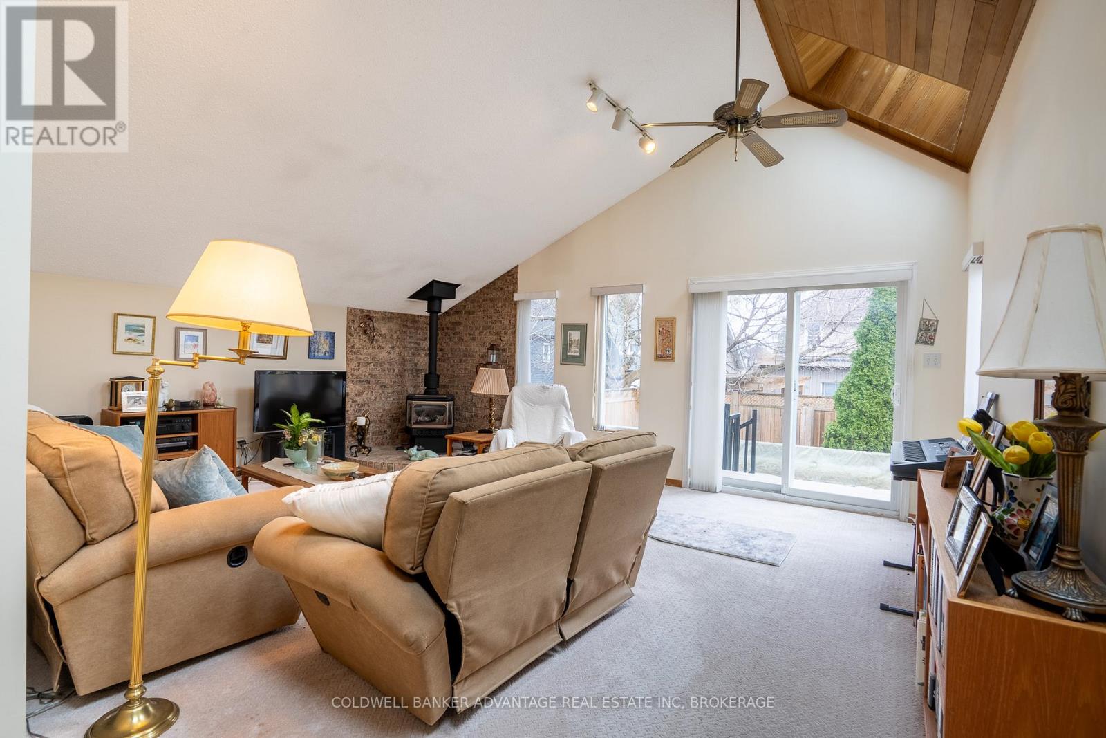 17 Wardrope Avenue, Hamilton, Ontario  L8G 1R9 - Photo 14 - X12475551