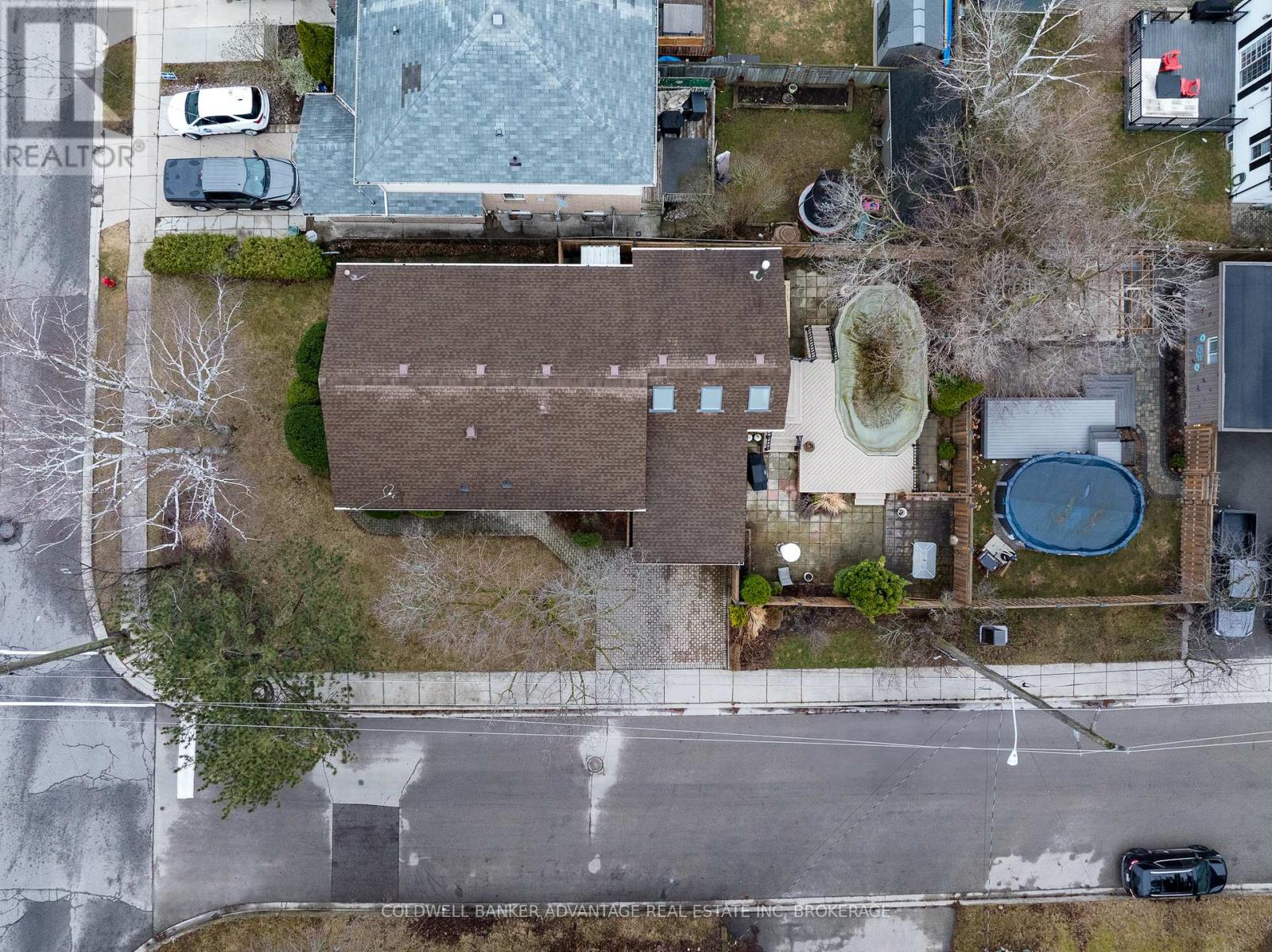 17 Wardrope Avenue, Hamilton, Ontario  L8G 1R9 - Photo 5 - X12475551