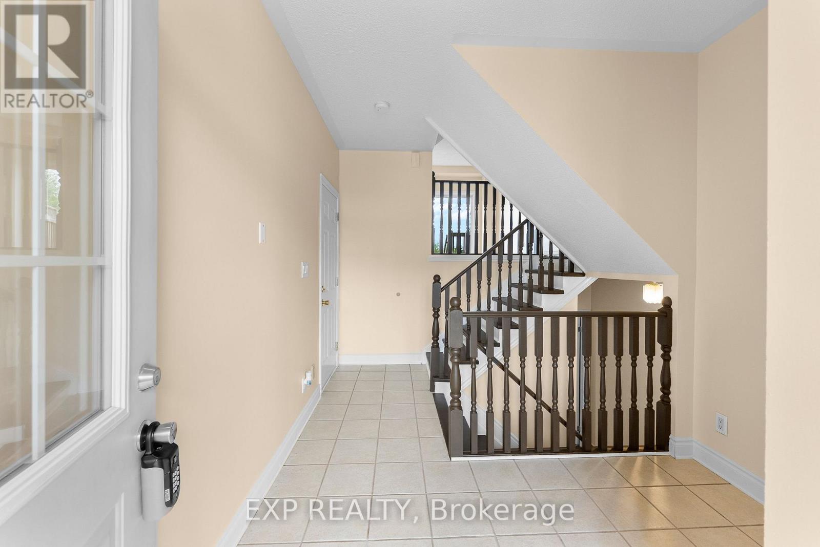 38 Natalie Court, Thorold, Ontario  L2V 5C6 - Photo 9 - X12476574