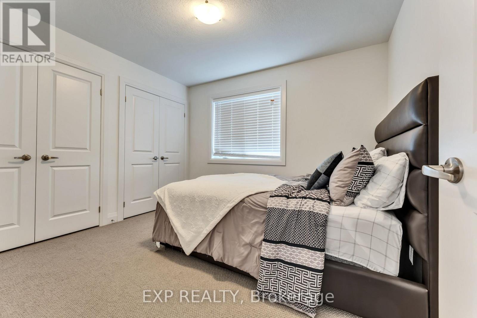 156 Schooners Lane, Blue Mountains, Ontario  N0H 2P0 - Photo 17 - X12477180