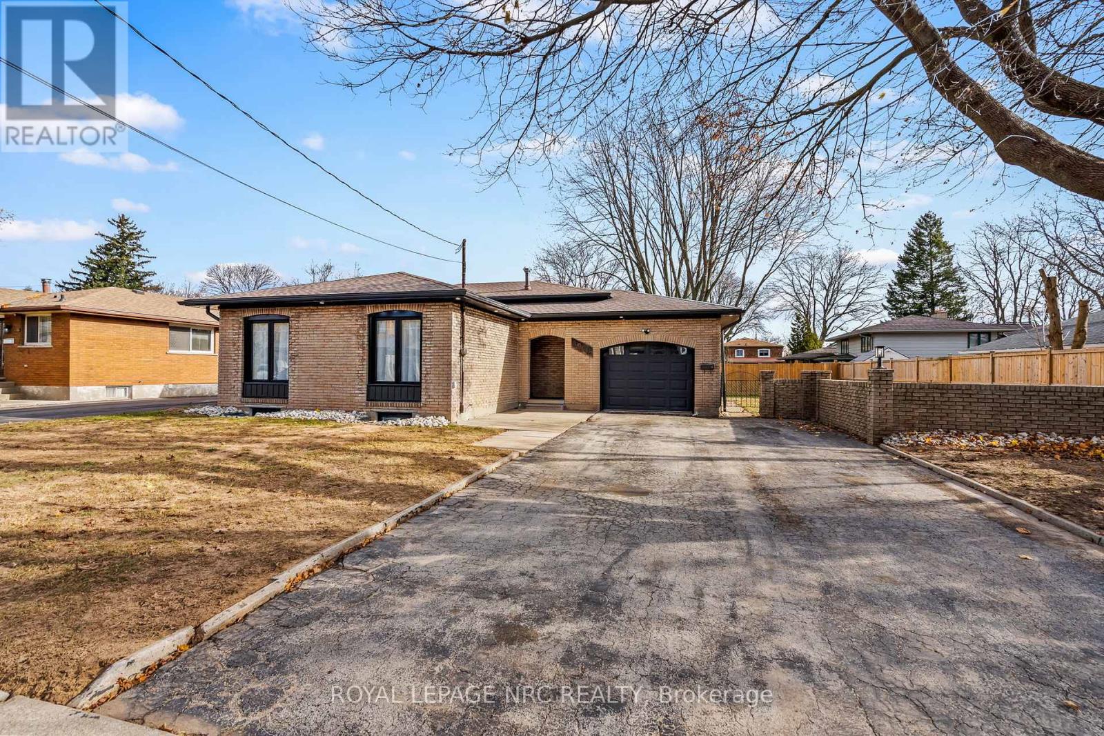 UPPER - 4908 PETTIT AVENUE, Niagara Falls, Ontario