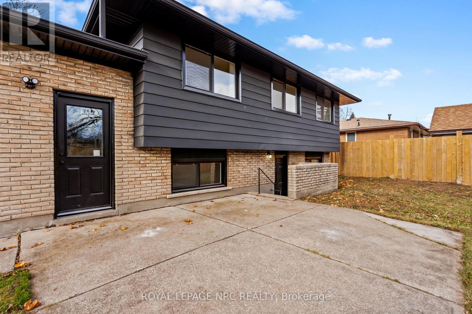 Upper - 4908 Pettit Avenue, Niagara Falls, Ontario  L2E 6L6 - Photo 27 - X12477617