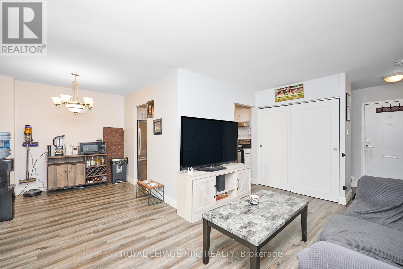 164 - 17 Old Pine Trail, St. Catharines, Ontario  L2M 6P9 - Photo 5 - X12480153