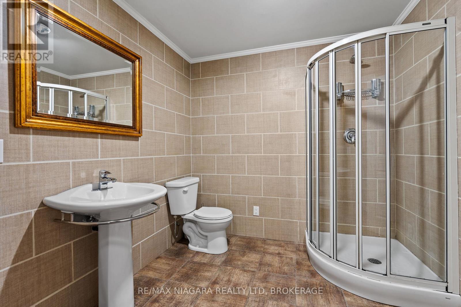 47 Rosemount Avenue, Port Colborne, Ontario  L3K 5P8 - Photo 29 - X12480273