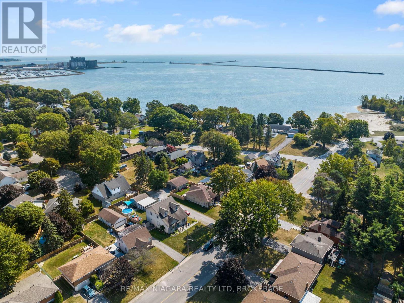 47 Rosemount Avenue, Port Colborne, Ontario  L3K 5P8 - Photo 34 - X12480273