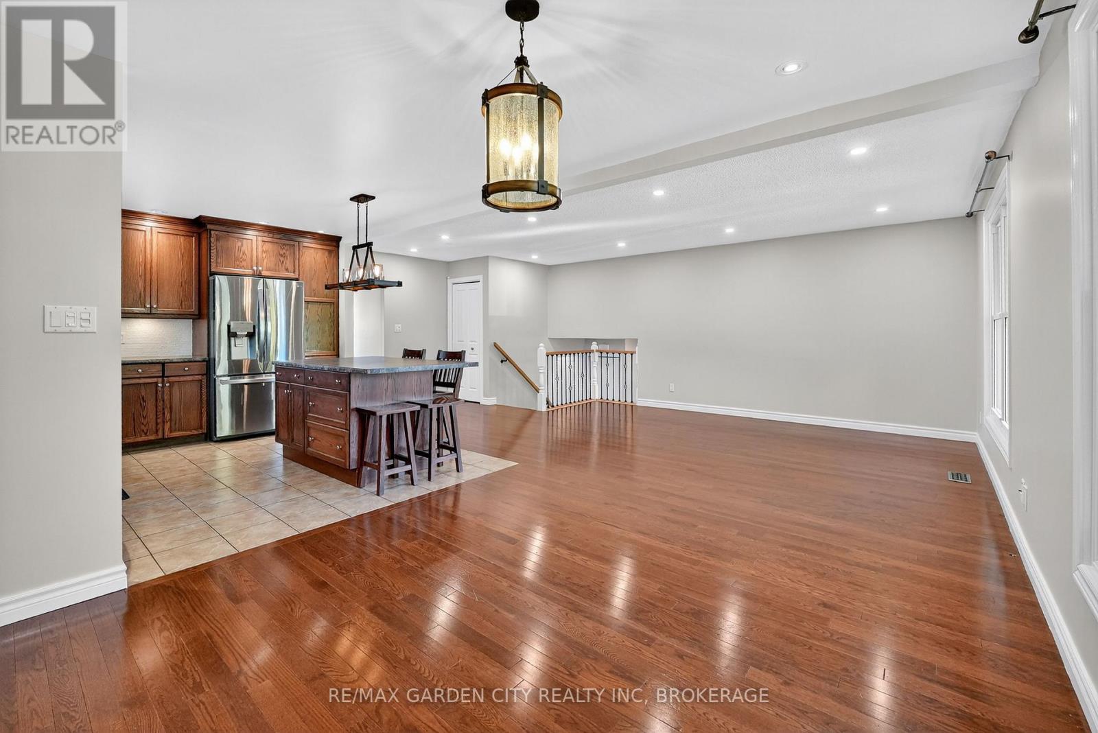 4 Jeanette Drive, St. Catharines, Ontario  L2N 6M4 - Photo 10 - X12480923