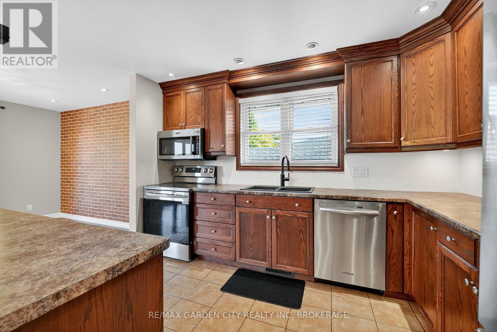 4 Jeanette Drive, St. Catharines, Ontario  L2N 6M4 - Photo 12 - X12480923