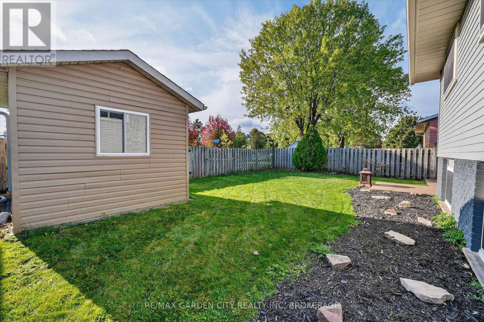 4 Jeanette Drive, St. Catharines, Ontario  L2N 6M4 - Photo 40 - X12480923