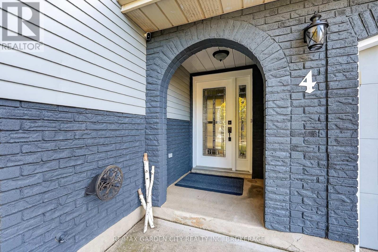 4 Jeanette Drive, St. Catharines, Ontario  L2N 6M4 - Photo 6 - X12480923