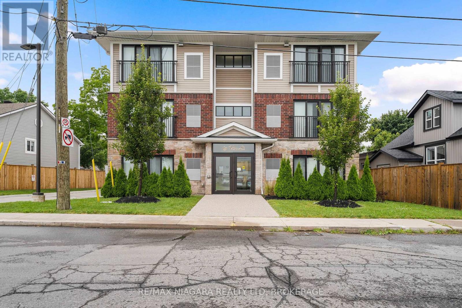 103 - 63 VINE STREET S, St. Catharines, Ontario