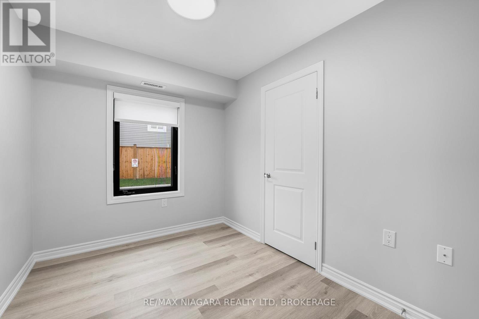 103 - 63 Vine Street S, St. Catharines, Ontario  L2R 3X9 - Photo 13 - X12481130