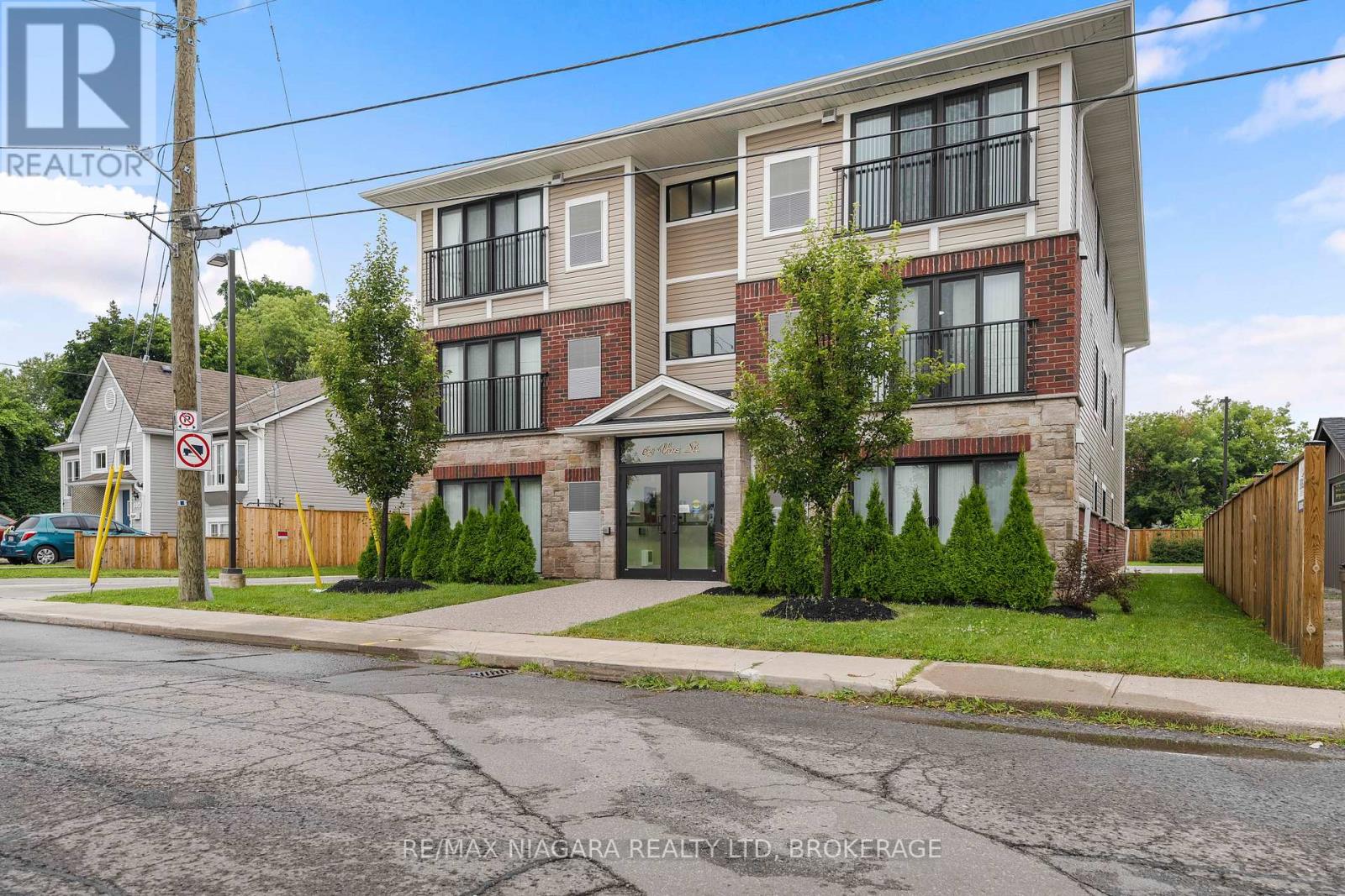 103 - 63 Vine Street S, St. Catharines, Ontario  L2R 3X9 - Photo 16 - X12481130