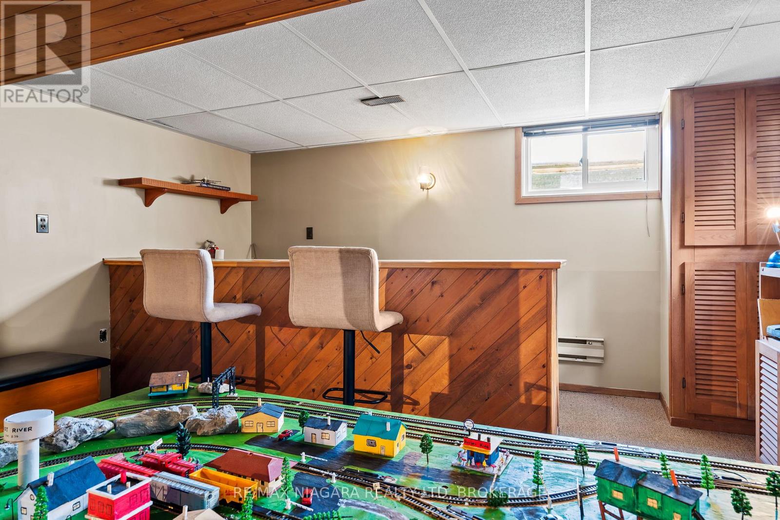 40 Gaspare Drive, Port Colborne, Ontario  L3K 2V2 - Photo 32 - X12481173