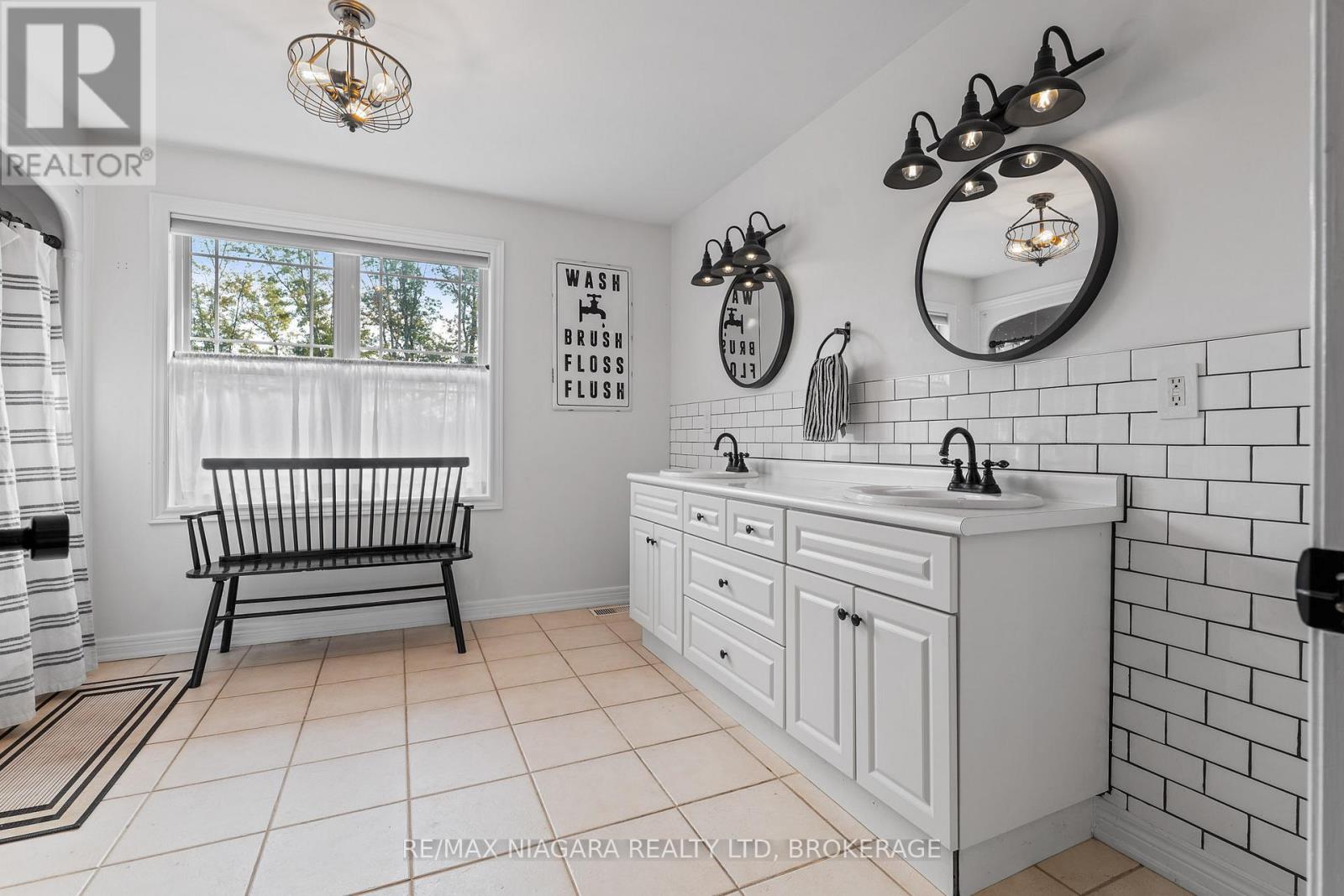 51268 Tunnacliffe Road S, Wainfleet, Ontario  L0S 1V0 - Photo 35 - X12483201