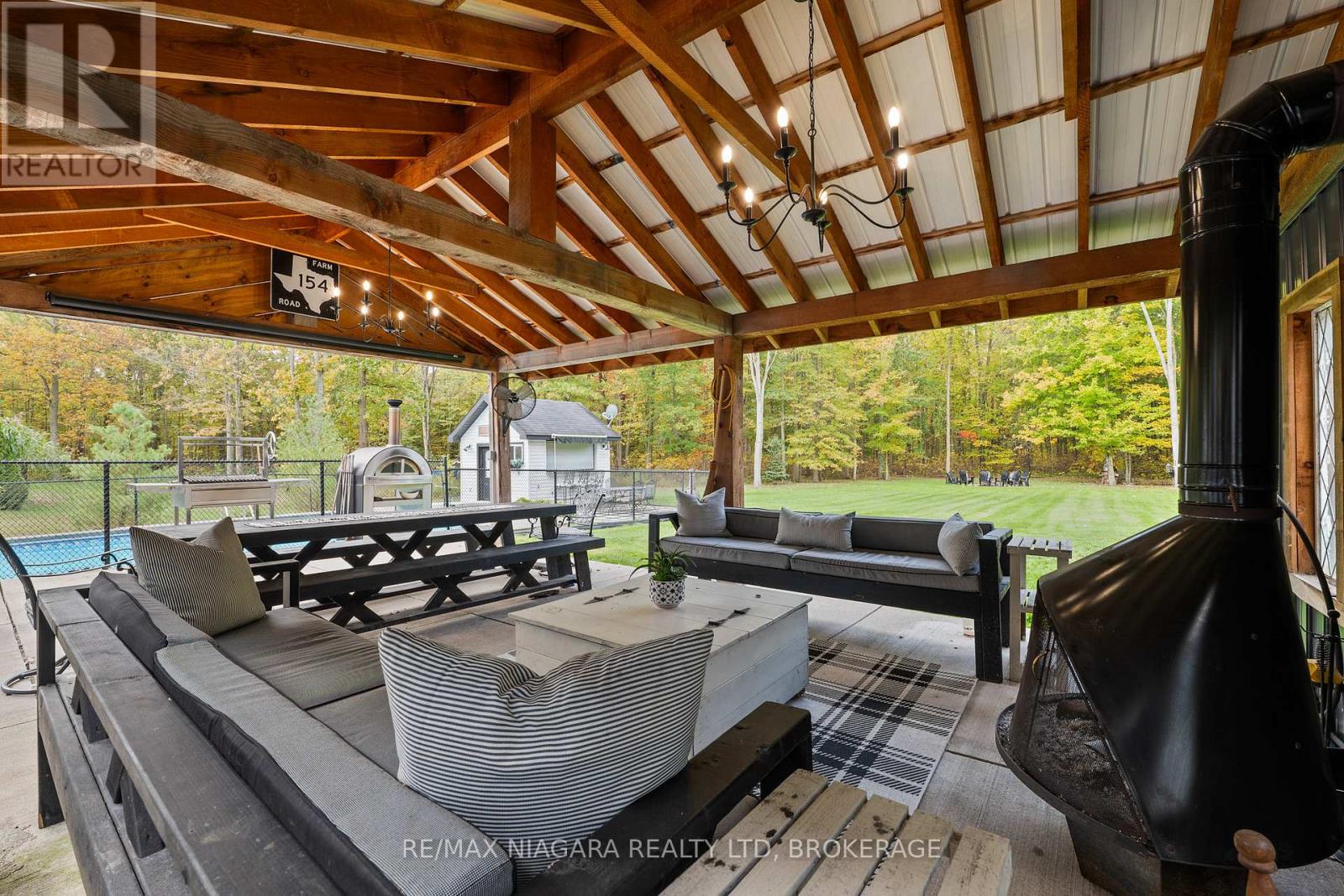 51268 Tunnacliffe Road S, Wainfleet, Ontario  L0S 1V0 - Photo 5 - X12483201