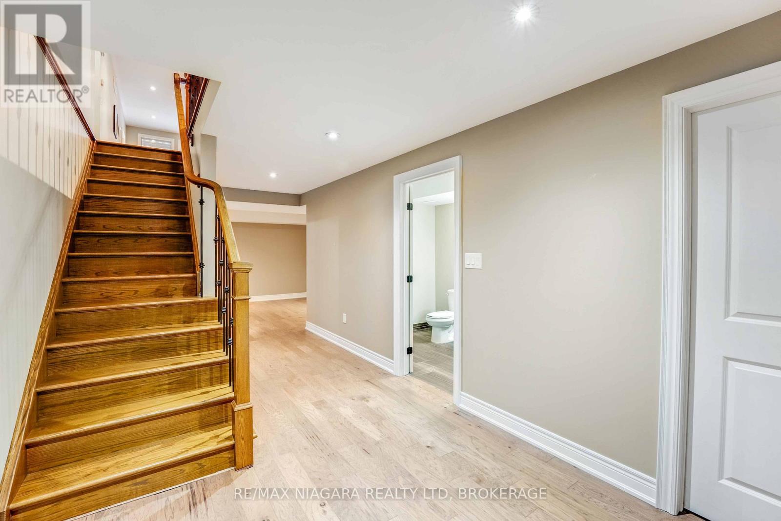 24 Emerald Common, St. Catharines, Ontario  L2M 0A7 - Photo 18 - X12483562