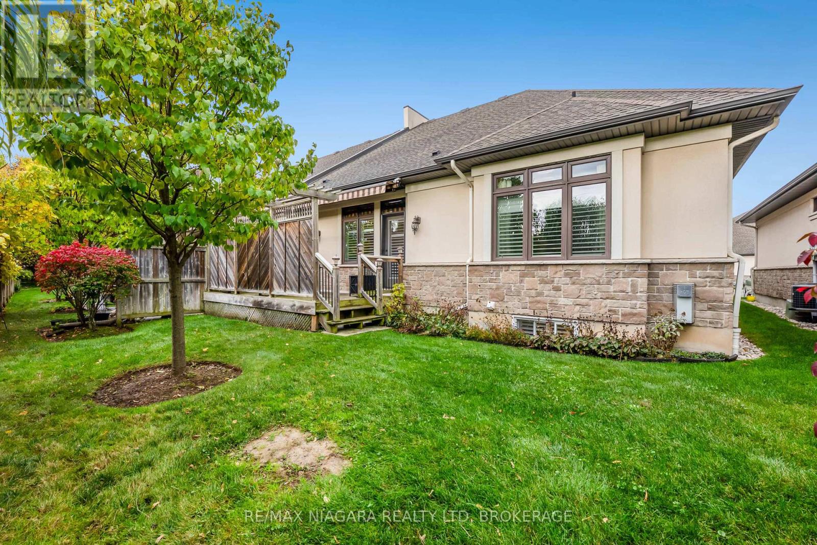 24 Emerald Common, St. Catharines, Ontario  L2M 0A7 - Photo 30 - X12483562