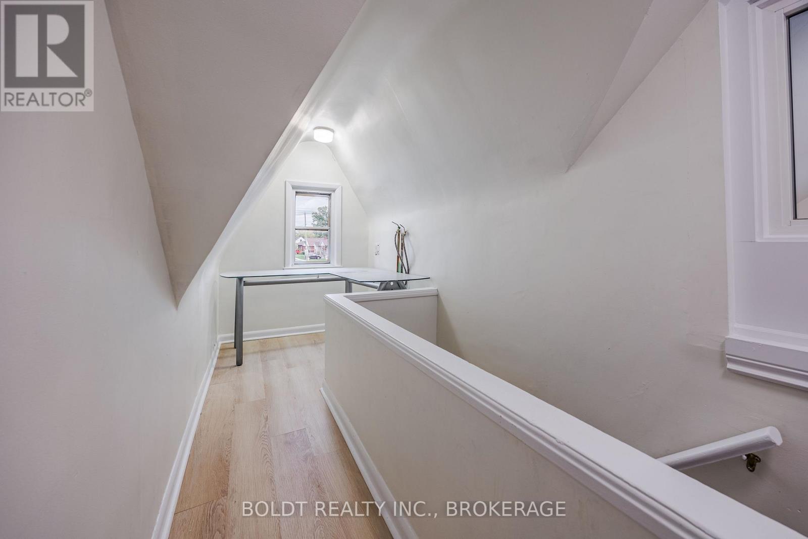 53 Hartzel Road, St. Catharines, Ontario  L2P 1M6 - Photo 13 - X12484825