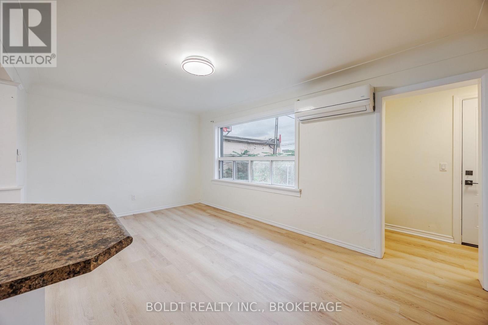 53 Hartzel Road, St. Catharines, Ontario  L2P 1M6 - Photo 8 - X12484825