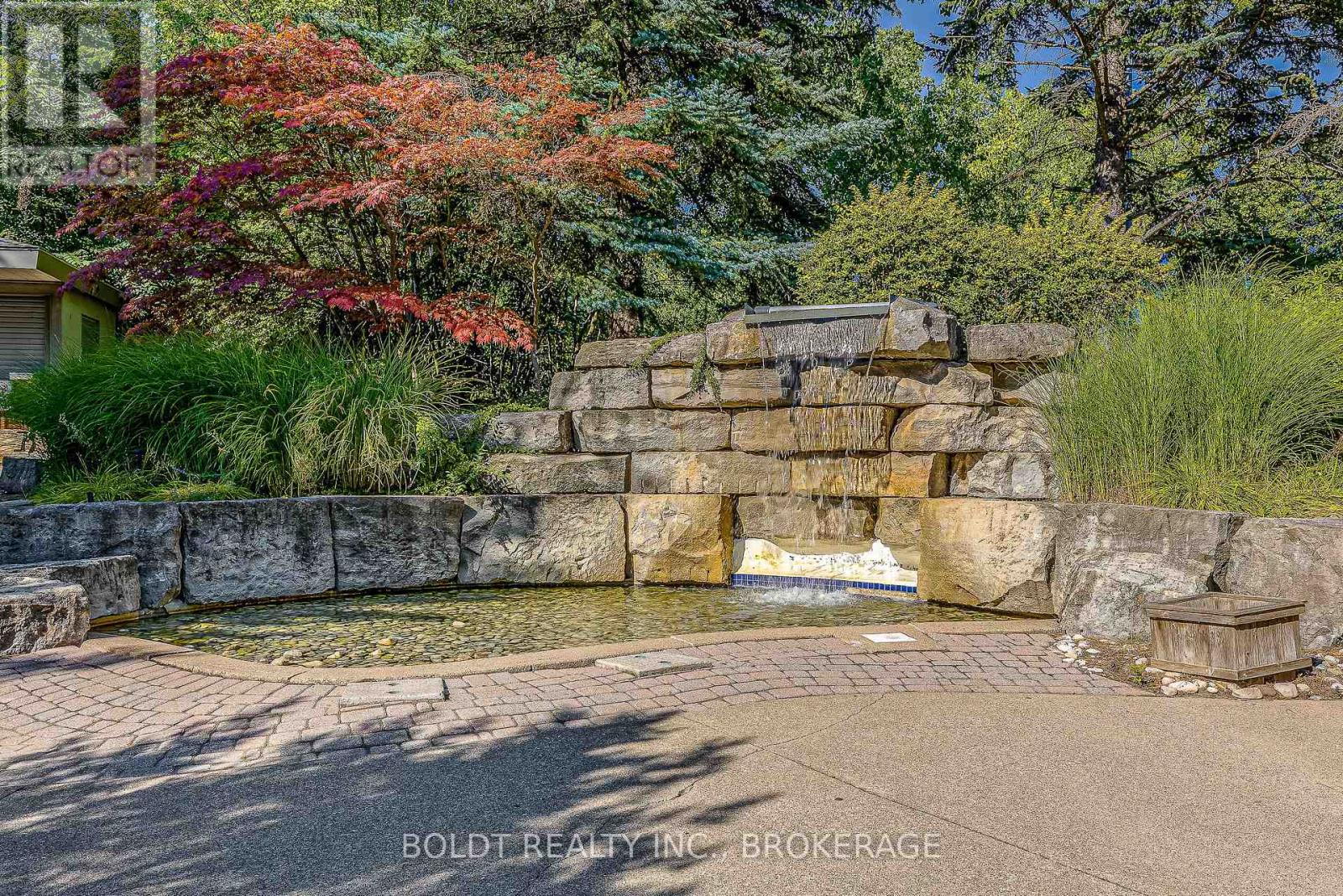 809 - 81 Scott Street, St. Catharines, Ontario  L2N 7L5 - Photo 30 - X12485120